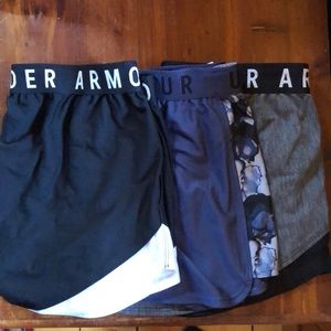 Woman’s UA play up shorts